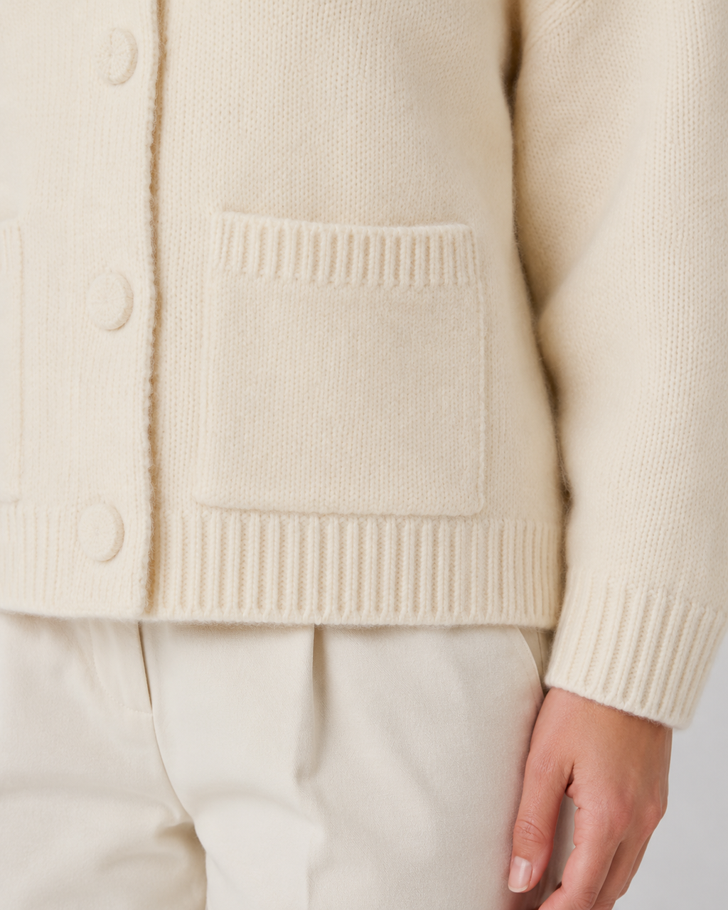 Yolande | Cropped Chunky Knit Cardigan