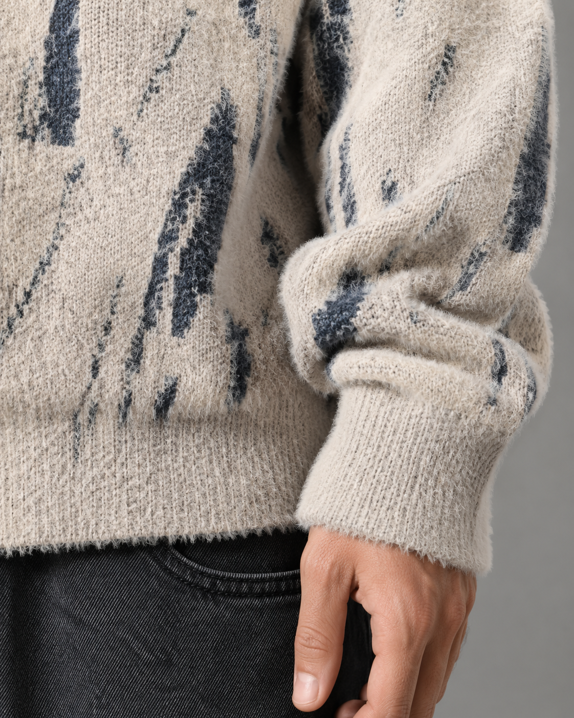 Bramwell | Fuzzy Texture Abstract Knit Sweater
