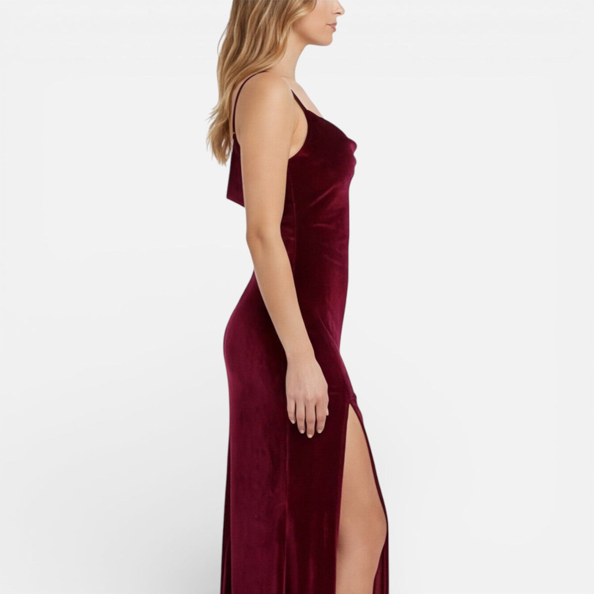 Fiora | Velvet High-Slit Maxi Dress